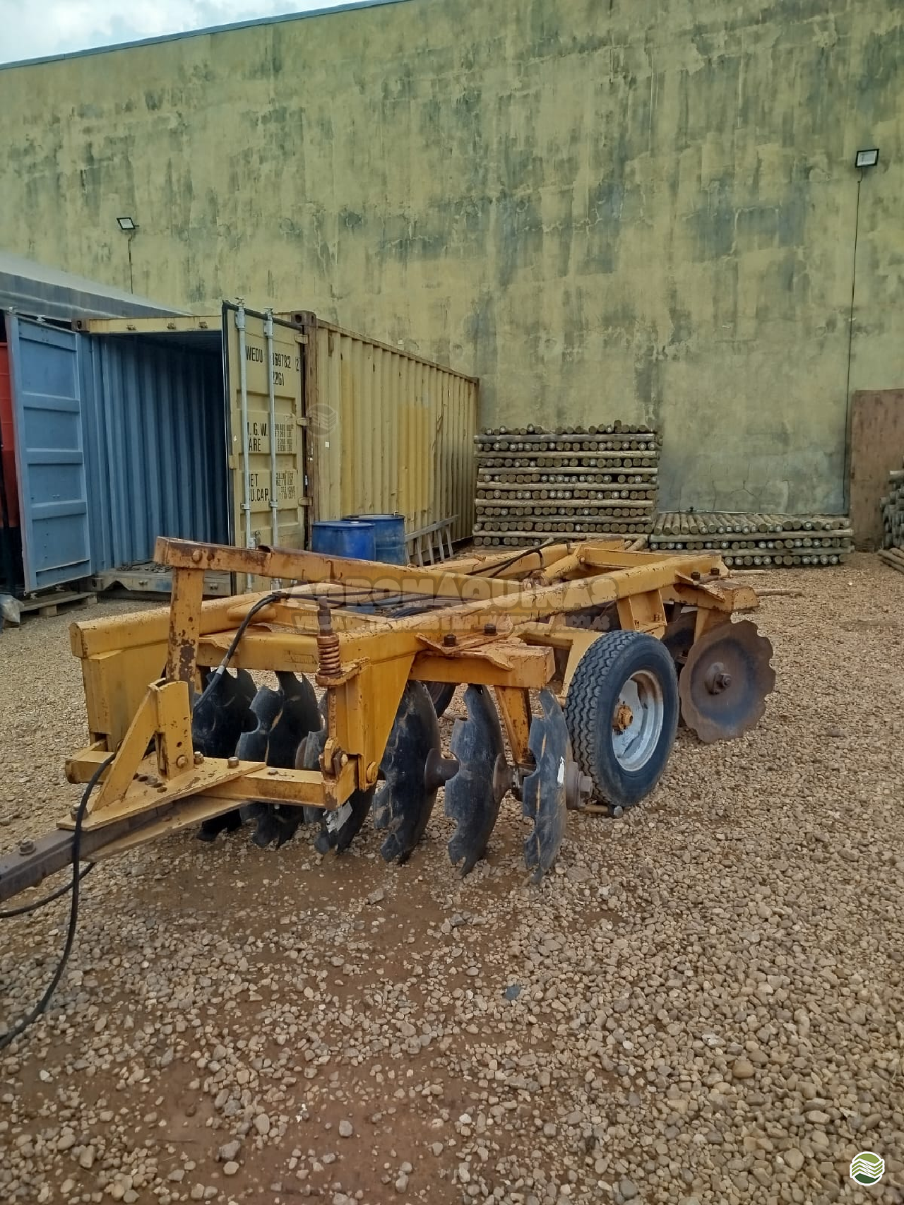 IMPLEMENTOS AGRICOLAS GRADE ARADORA ARADORA 14 DISCOS Agromáquinas COLNIZA MATO GROSSO MT